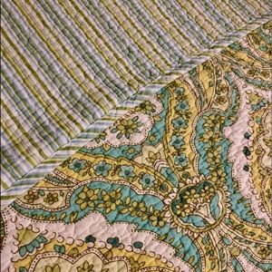 April Cornell reversible queen cotton quilt